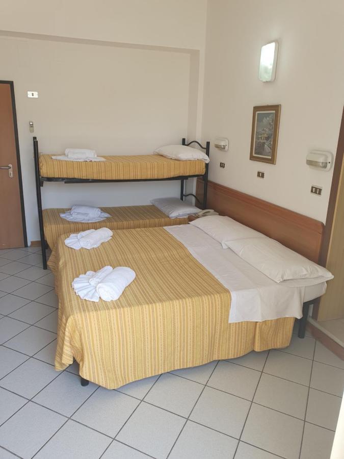 Hotel Venezia San Mauro Mare Ruang foto