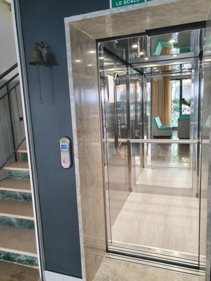 Hotel Venezia San Mauro Mare Bagian luar foto