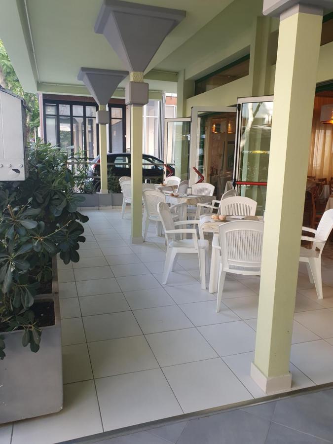 Hotel Venezia San Mauro Mare Bagian luar foto